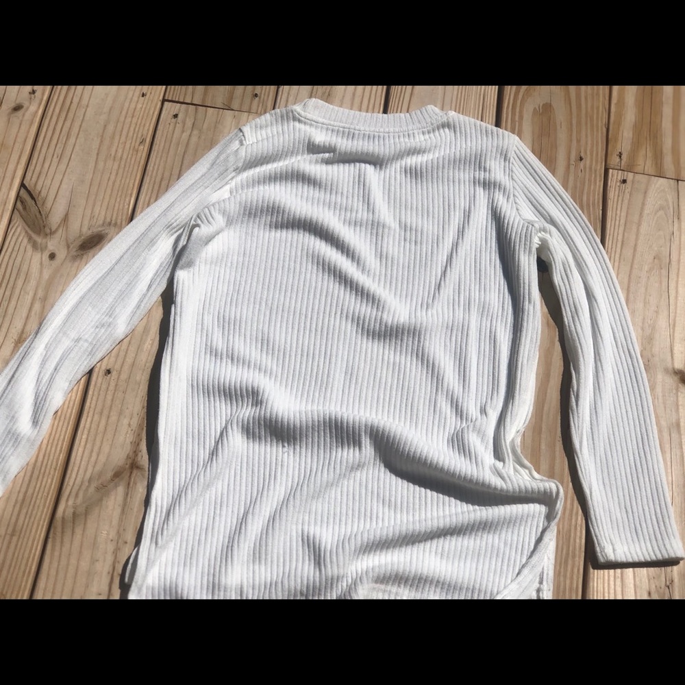 Semi long sweater